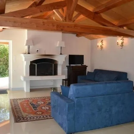 House 4 Personnes Noirmoutier : Location Vacances Pour 4 Personnes Dans Le Bois Des Eloux A L'epine.